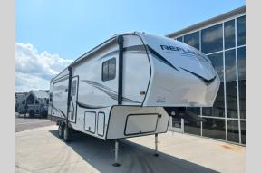 New 2025 Grand Design Reflection 100 Series 28RL Photo