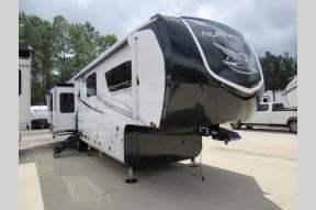 New 2025 Jayco North Point 377RLBH Photo