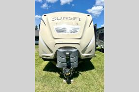 Used 2016 CrossRoads RV Sunset Trail Grand Reserve ST26RB Photo