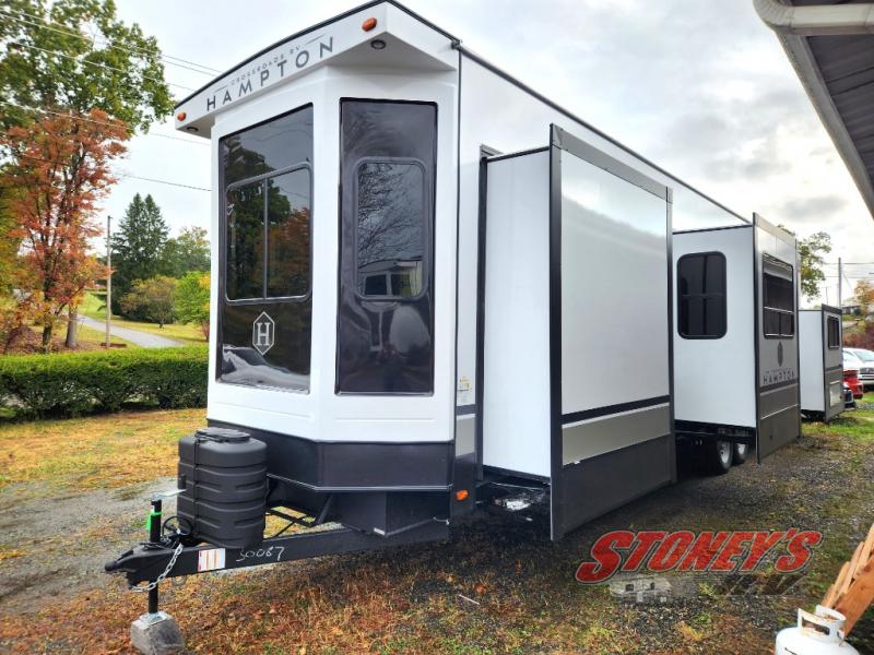 New 2024 CrossRoads Hampton 388FKL Destination Trailer at Stoney's RV