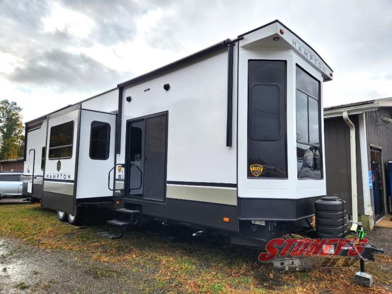 New 2024 CrossRoads Hampton 388FKL Destination Trailer at Stoney's RV