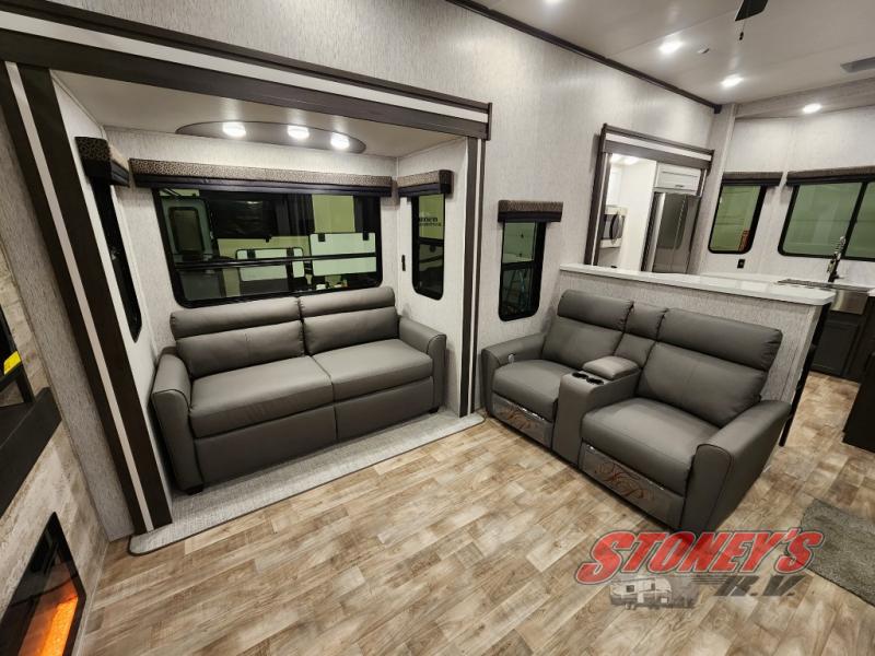 New 2024 CrossRoads Hampton 388FKL Destination Trailer at Stoney's RV