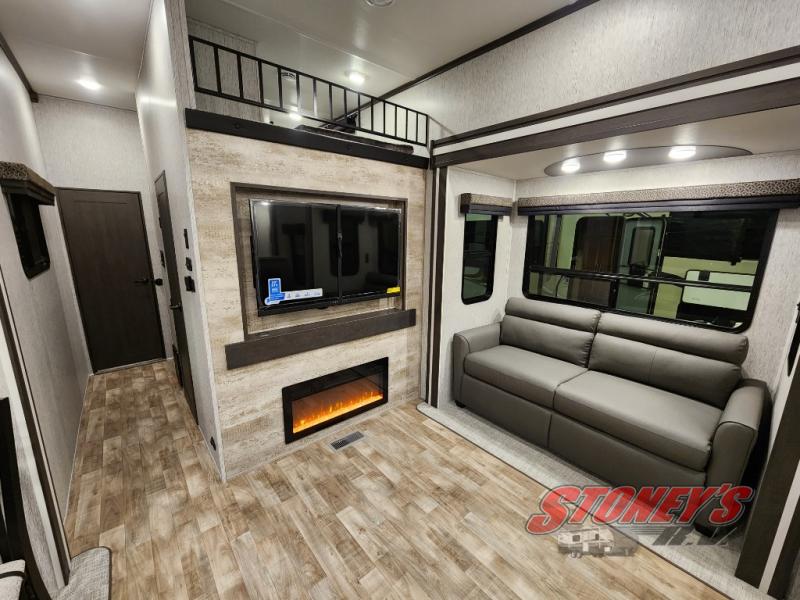 New 2024 CrossRoads Hampton 388FKL Destination Trailer at Stoney's RV