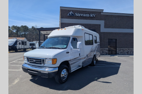 Used 2004 Chinook Premier 2100 Photo