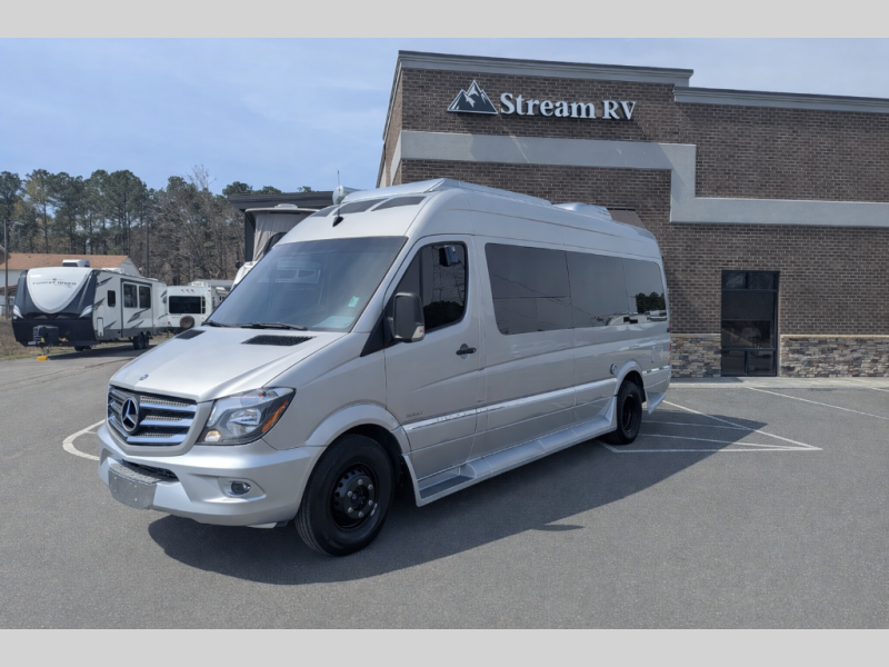 2014 Mercedes-Benz Sprinter Cab Chassis Base