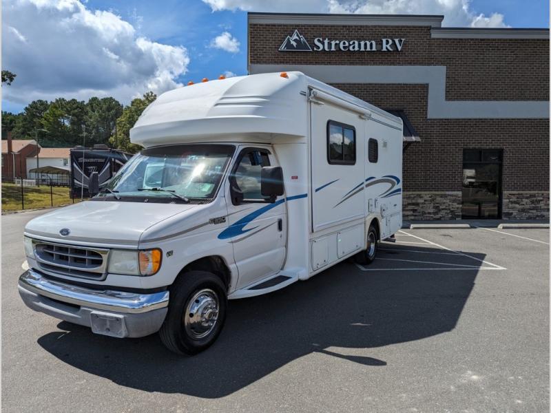 2002 Ford Econoline's photo