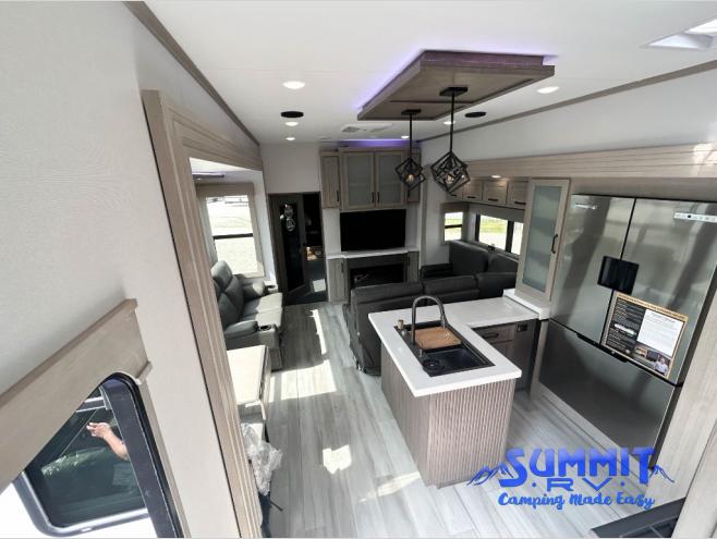 New 2025 Grand Design Momentum M-Class 395MS Toy Hauler Fifth