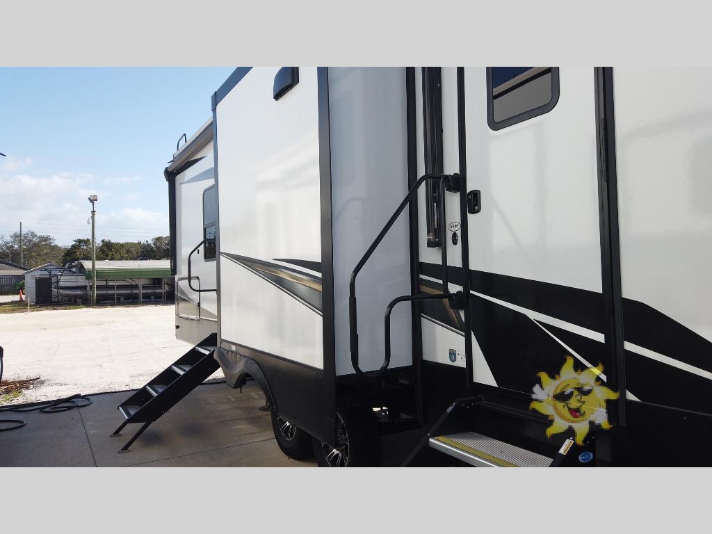 New 2023 Heartland Elkridge 37bbh Fifth Wheel At Sun Camper Liquidators 