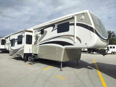 2010 DRV Luxury Suites Mobile Suites 38 TKSB3