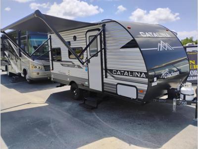 2024 Coachmen RV Catalina Summit Series 7 154RDX
