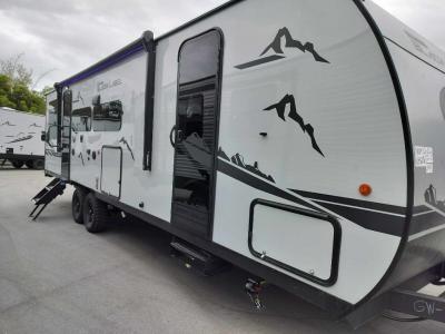 2025 Forest River RV Cherokee Grey Wolf Black Label 24RRTBL