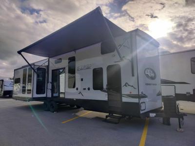 2025 Forest River RV Cherokee Timberwolf Black Label 39DLBL