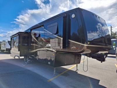 2011 DRV Luxury Suites Elite Suites 38 RESB3