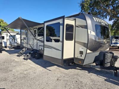 2022 Forest River RV Rockwood Signature Ultra Lite 8324SB