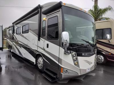 2013 Winnebago Tour 42GD