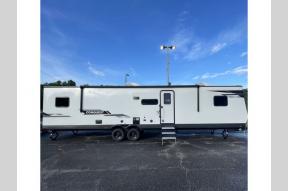 New 2024 Gulf Stream RV Conquest Supreme Series 33DBDB Photo