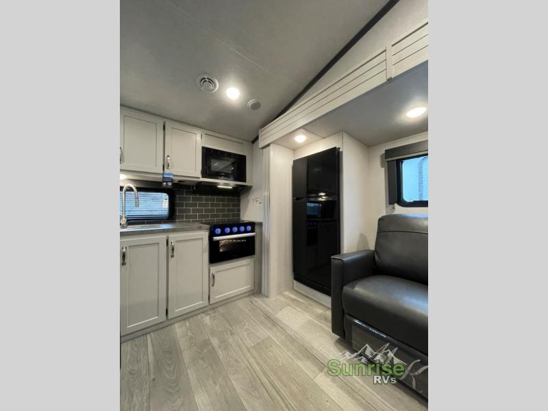 Keystone RV Cougar Image