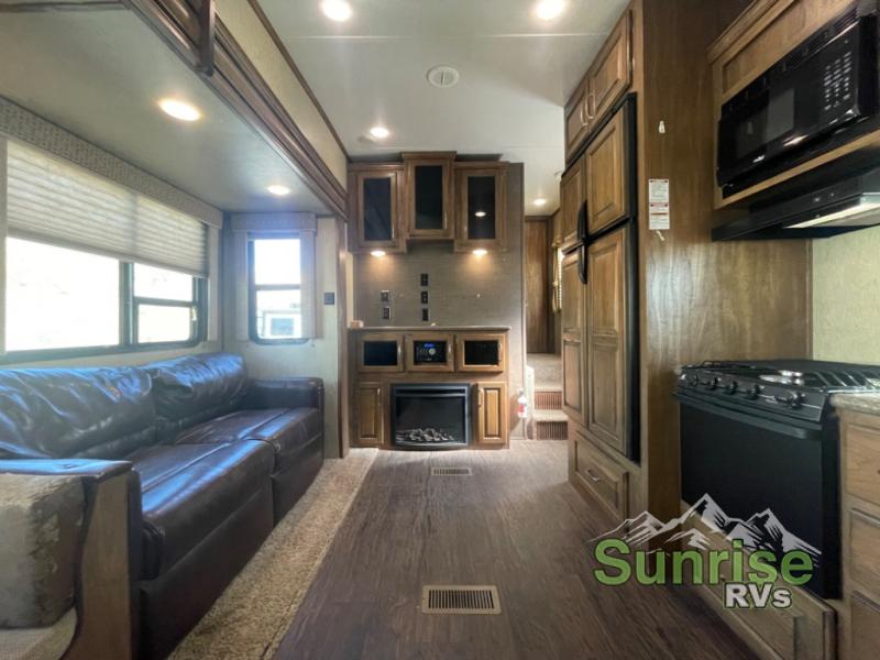 Keystone RV Laredo Image