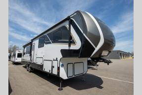 New 2025 Keystone RV Alpine Avalanche Edition 379MB Photo