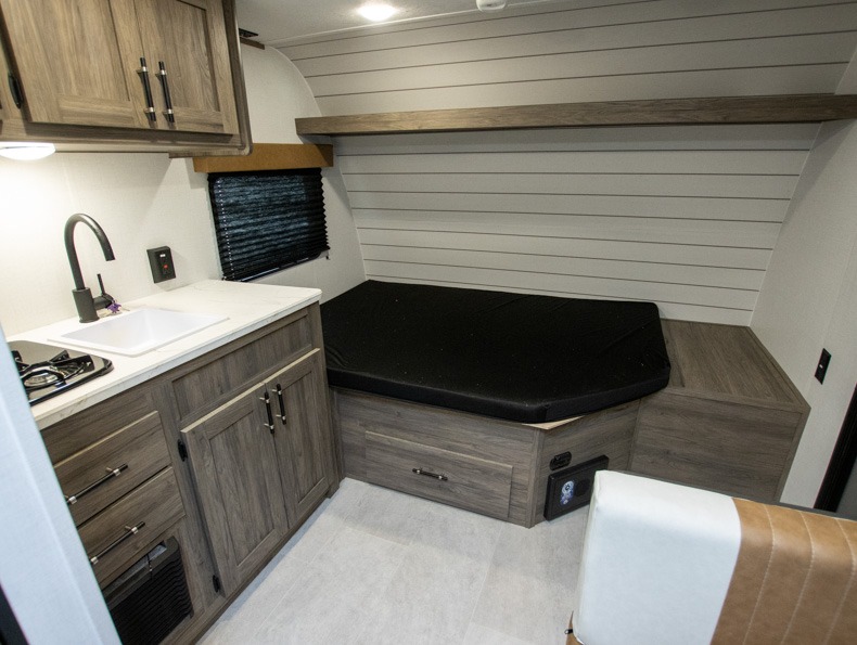 New 2026 CrossRoads RV Zinger Lite 12RD Travel Trailer at Terry