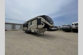 Used 2019 Keystone RV Cougar 315RLS Photo