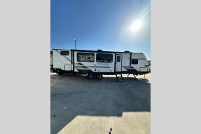 Used 2021 Dutchmen RV Kodiak Ultimate 3301BHSL Photo