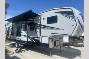Used 2023 Eclipse Iconic Pro Lite 3220CKG Photo