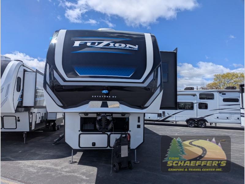 New 2025 Keystone RV Fuzion 432 Toy Hauler Fifth Wheel at Tom