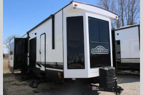 New 2023 CrossRoads RV Hampton 380RKS Photo