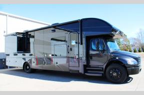 New 2025 Jayco Seneca 37K Photo