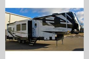 New 2023 Jayco Seismic Luxury Series 3512 Photo