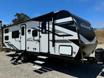 travel trailer with double bunks