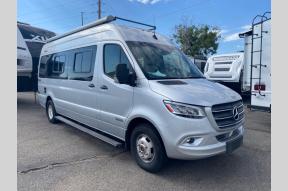 Used 2020 Winnebago Boldt 70 KL Photo