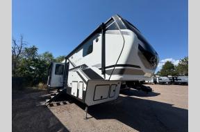 Used 2024 Keystone RV Montana High Country 389BH Photo
