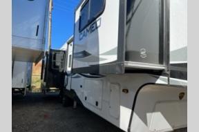 Used 2022 CrossRoads RV Cameo CE3701RL Photo