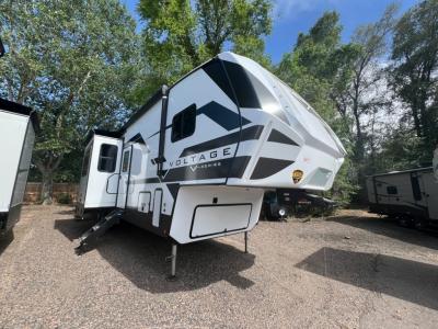 New 2024 Dutchmen RV Voltage 3600 Photo
