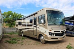 Used 2017 Fleetwood RV Bounder 35K Photo