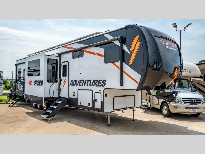 New 2024 KZ Venom V3916TK Toy Hauler Fifth Wheel at Travers