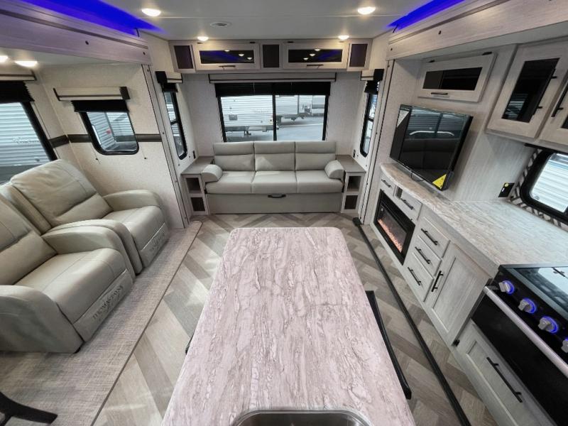 New 2024 CrossRoads RV Zinger ZR292RE Travel Trailer at Triple H