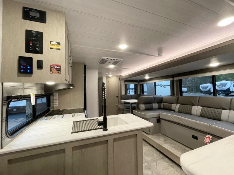 New 2024 Forest River RV Salem Cruise Lite 273QBXL Travel Trailer at