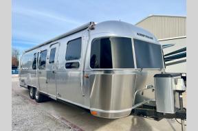 Used 2019 Airstream RV Flying Cloud 30FB Bunk Photo