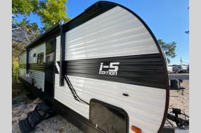 New 2024 Shasta RVs i-5 Edition 530QB Photo