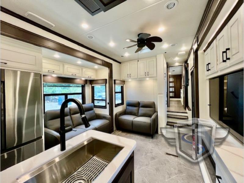 New 2025 DRV Luxury Suites FullHouse MX450 Toy Hauler Fifth Wheel