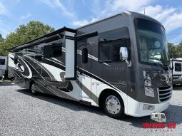 Used 2021 Thor Motor Coach Miramar 35.2 Photo