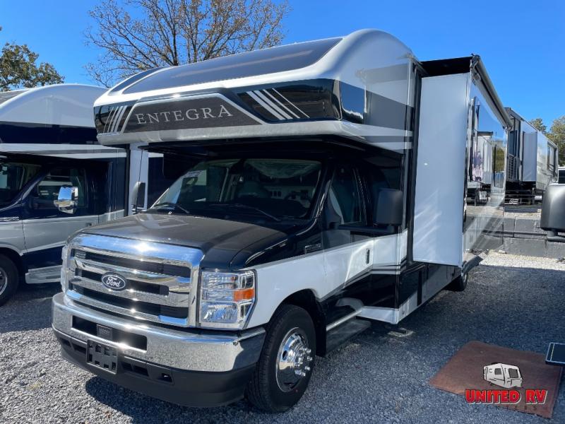 2026 Ford E-450 photo 3