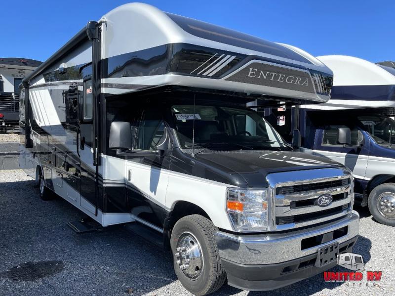 2026 Ford E-450 photo 2