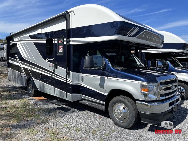 2026 Ford E-450 photo 2