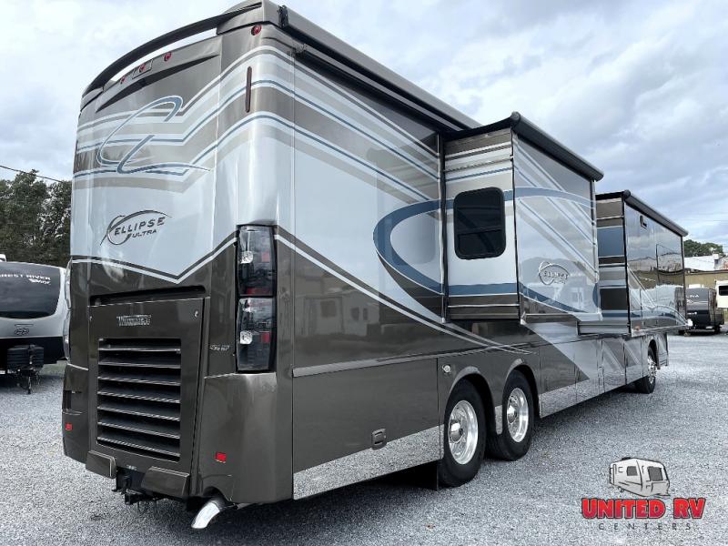 2016 Freightliner XC-L Lowered Rail Rear Engine Motor Home Chassis photo 3