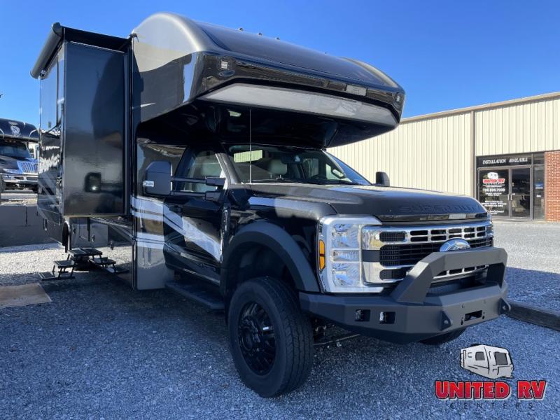 2025 Ford F-600 photo 4