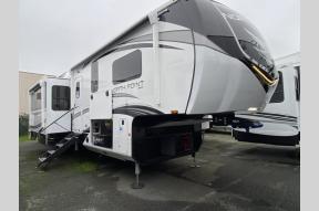 New 2024 Jayco North Point 390CKDS Photo